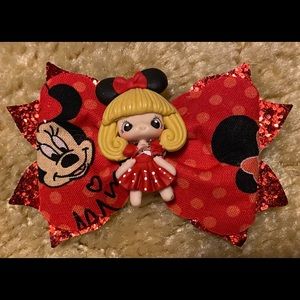 Minnie mouse clay bow